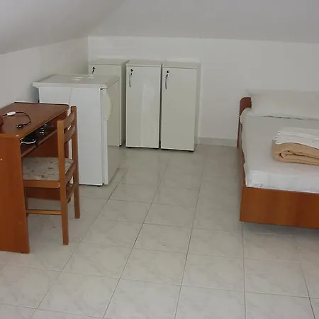 Caenazzo Vandrerhjem Korčula